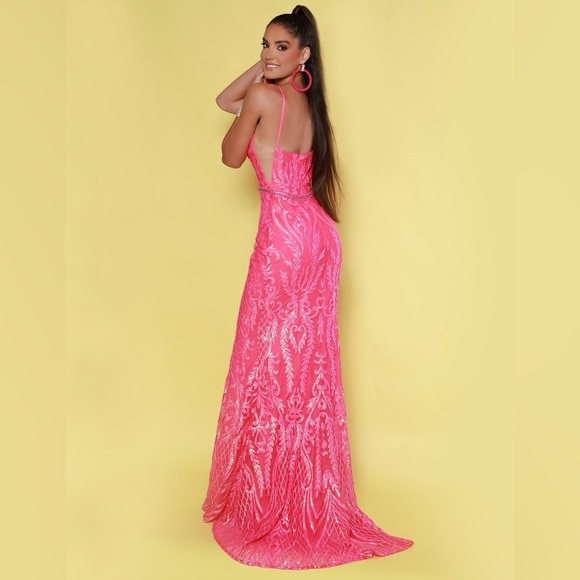 2Cute by J. Micheal’s Pink Formal Dress with Dust Bag
*Prom * Mardi Gras - Picture 2 of 15